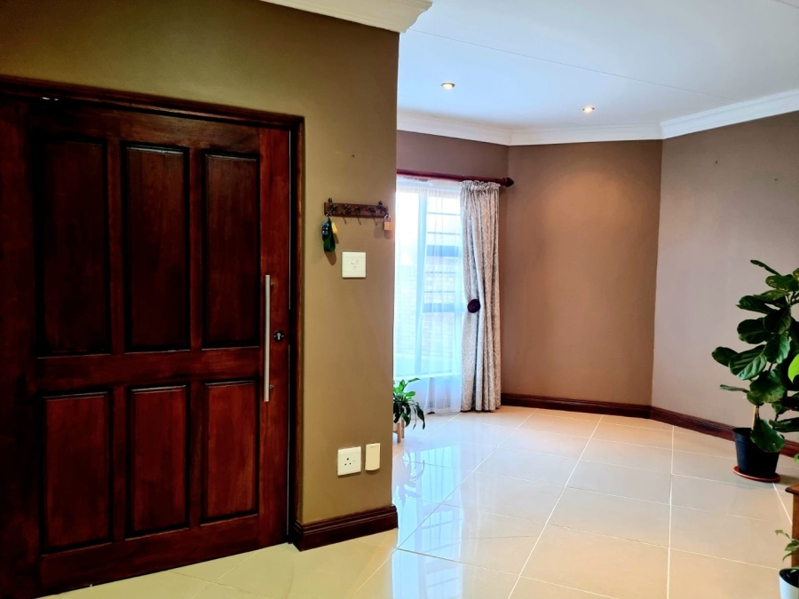 3 Bedroom Property for Sale in Hillcrest Northern Cape